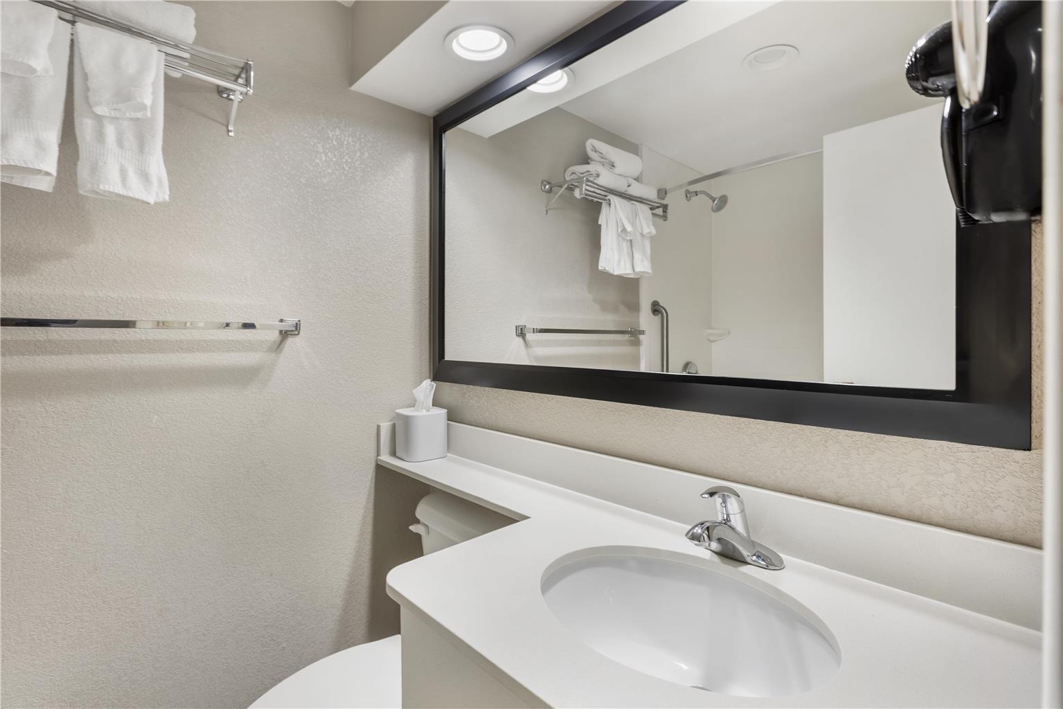 Double Queen Bathroom