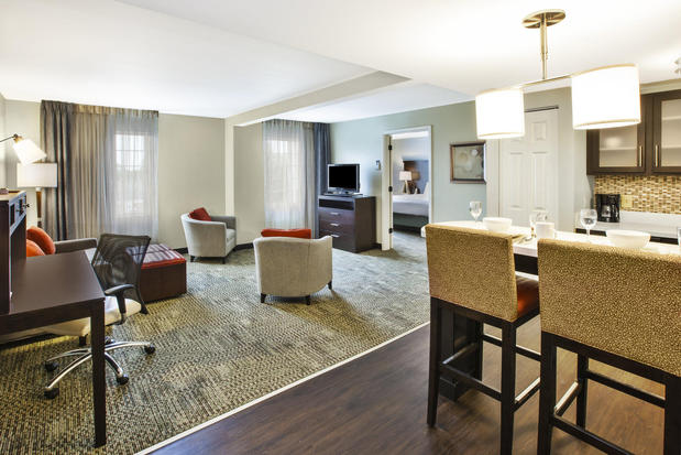Images Staybridge Suites Cleveland Mayfield Heights Beachwd by IHG