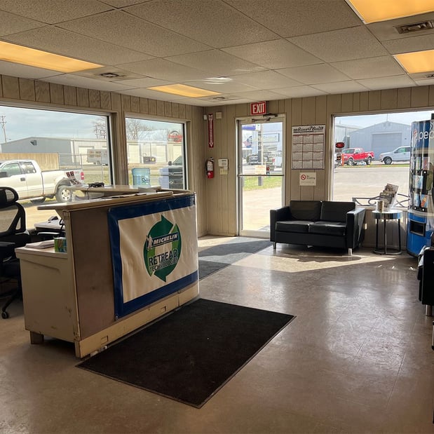 Images Bauer Built Tire & Service