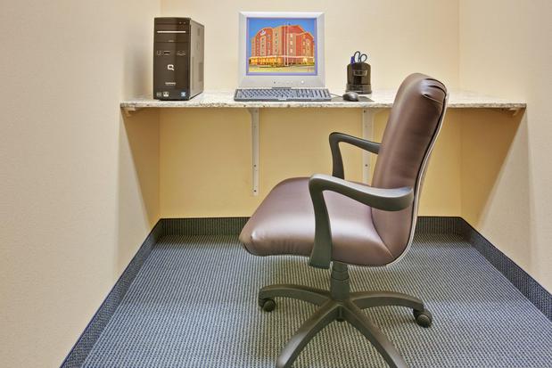 Images Candlewood Suites Murfreesboro by IHG