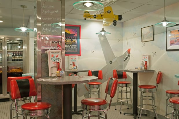 Images Holiday Inn Manchester Airport by IHG