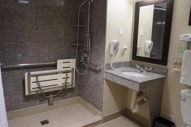 Images Holiday Inn Portsmouth Downtown by IHG