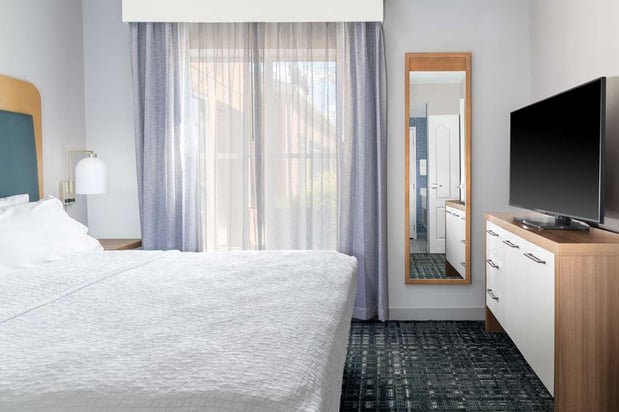 Images Homewood Suites by Hilton Detroit-Troy