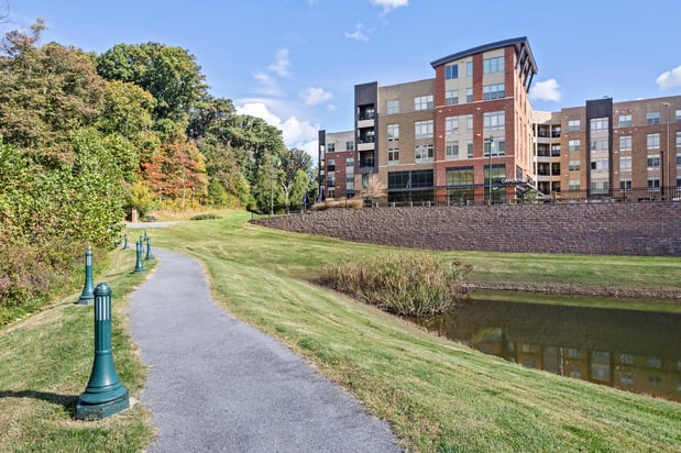 Images Camden Washingtonian Apartments
