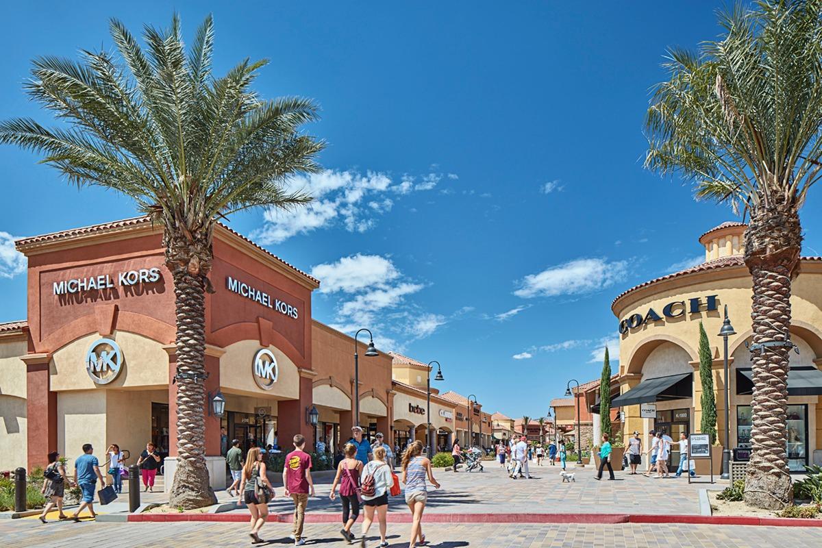 Desert Hills Premium Outlets, Cabazon California (CA) - www.lvspeedy30.com