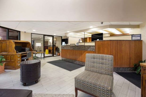 Images Best Western Braddock Inn