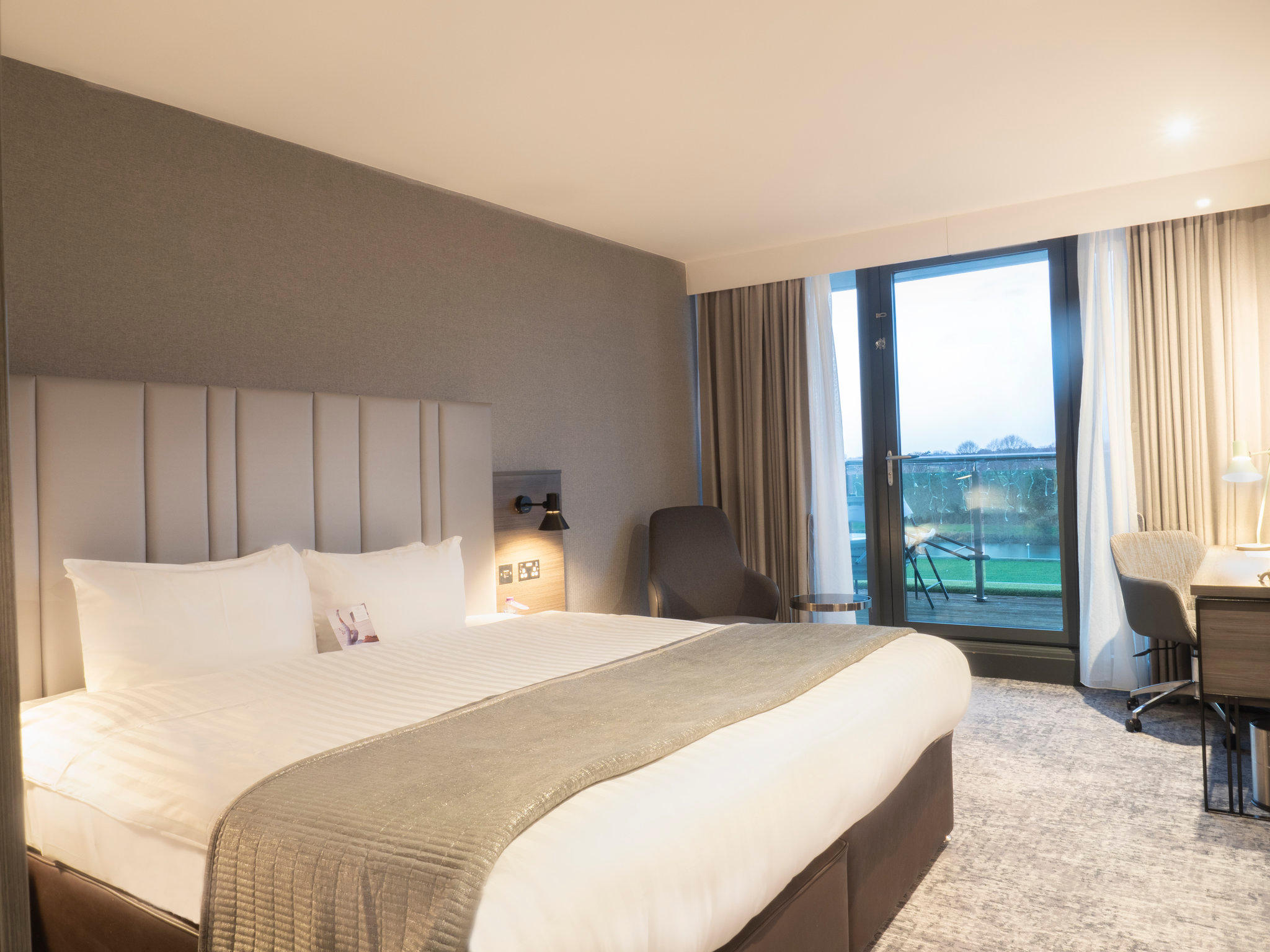 Images Crowne Plaza London - Kingston, an IHG Hotel