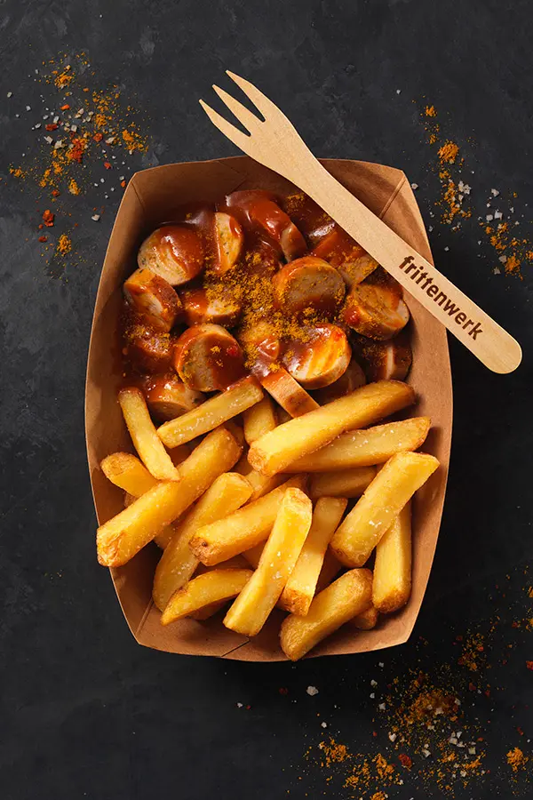 Currywurst Pommes