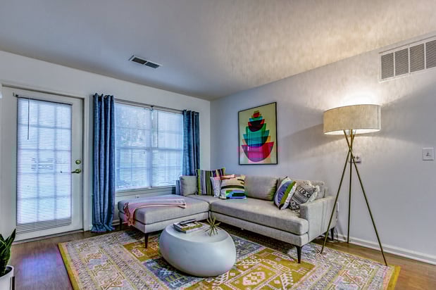 Images Eagle Rock Apartments at Freehold