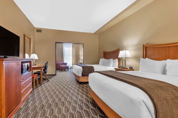 Images Best Western Plus Swiss Chalet Hotel & Suites