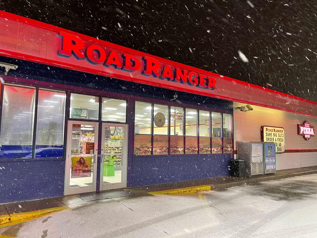 Images CoinFlip Bitcoin ATM - Road Ranger (Lake Station)