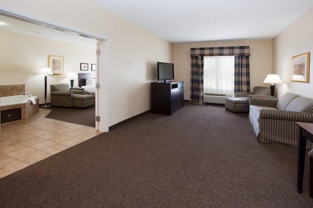 Images Holiday Inn Express & Suites Ft. Collins by IHG