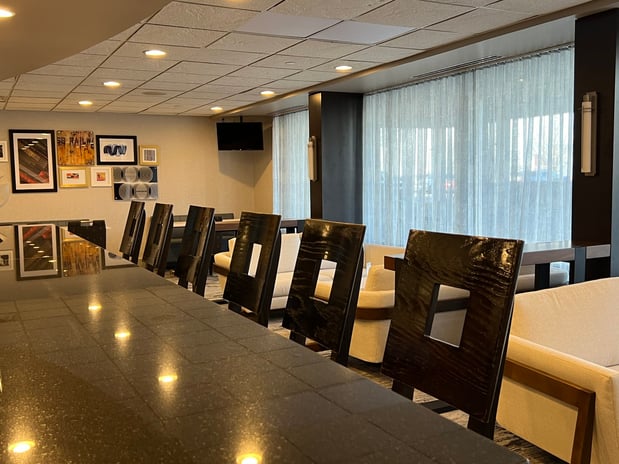 Images Crowne Plaza Indianapolis-Airport by IHG