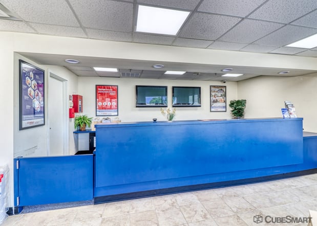 Images CubeSmart Self Storage