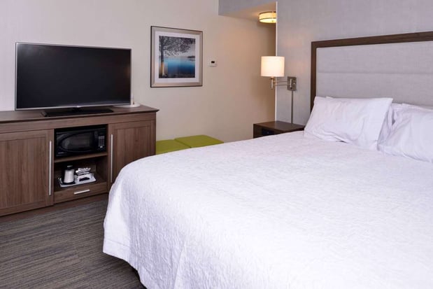 Images Hampton Inn & Suites Albany-East Greenbush