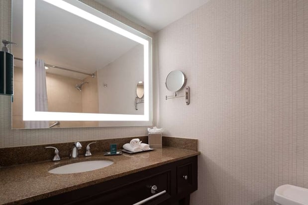 Images DoubleTree by Hilton Hotel Baltimore North - Pikesville