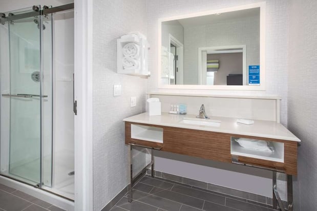 Images Hampton Inn & Suites Watsonville