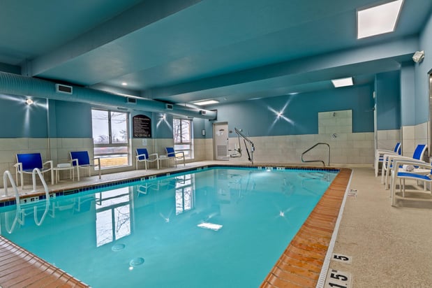Images Holiday Inn Express & Suites Woodbridge by IHG