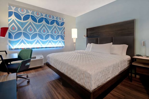 Images Tru by Hilton Auburn