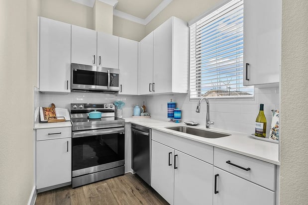 Images Luxe of Denton