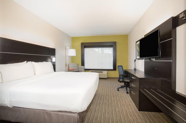 Images Holiday Inn Express & Suites Ft. Collins by IHG