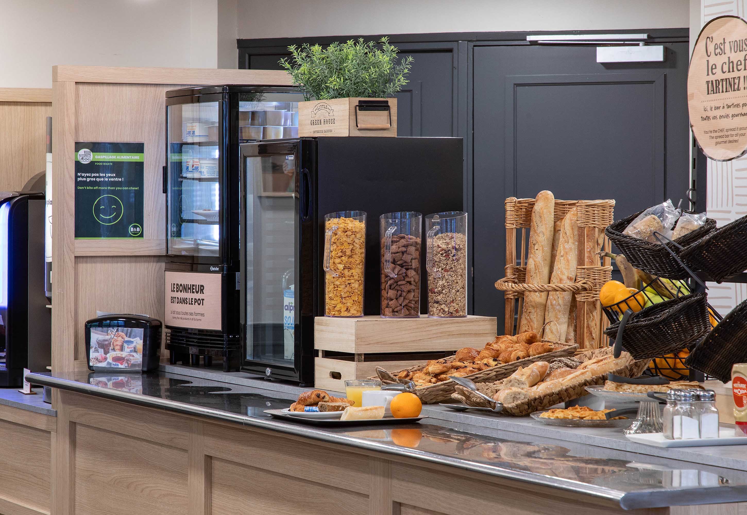 Images B&B HOTEL Lourdes Centre