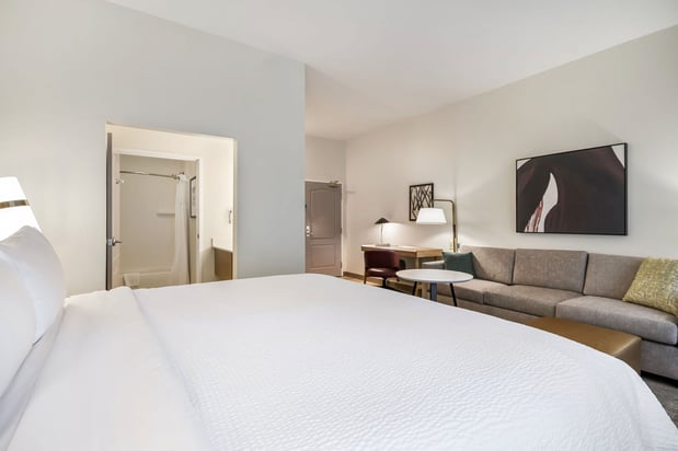 Images Staybridge Suites Toledo - Maumee by IHG