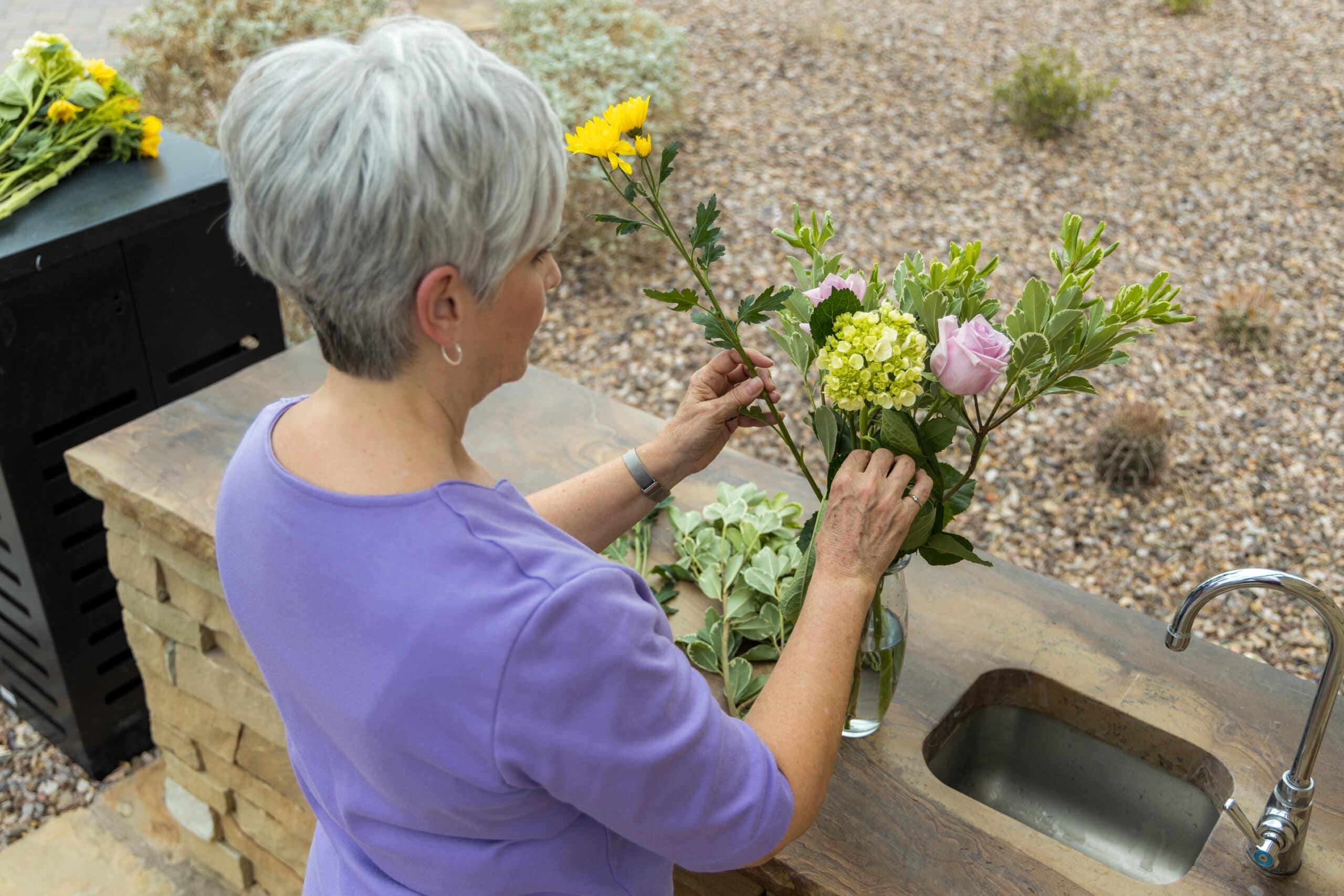 The flower prep station lets visitors arrange flowers before a visit to a loved one.