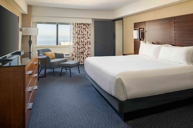 Images DoubleTree by Hilton Hotel San Francisco Airport