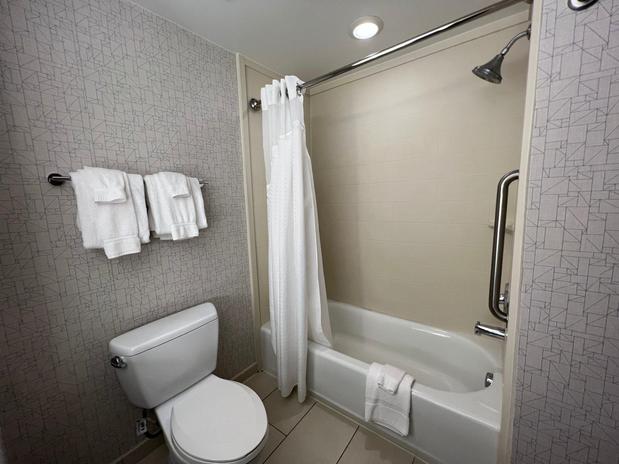 Images Holiday Inn Express & Suites Columbia East - Elkridge by IHG