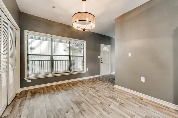 Images McFarlin Place Apartments