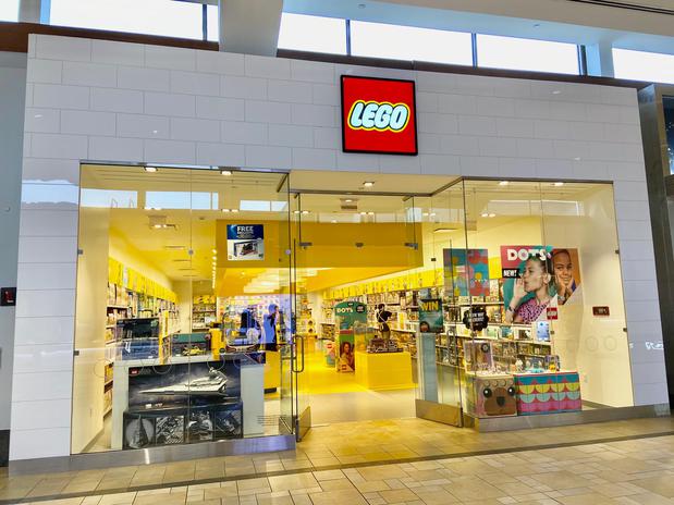 Images Smith Haven Mall