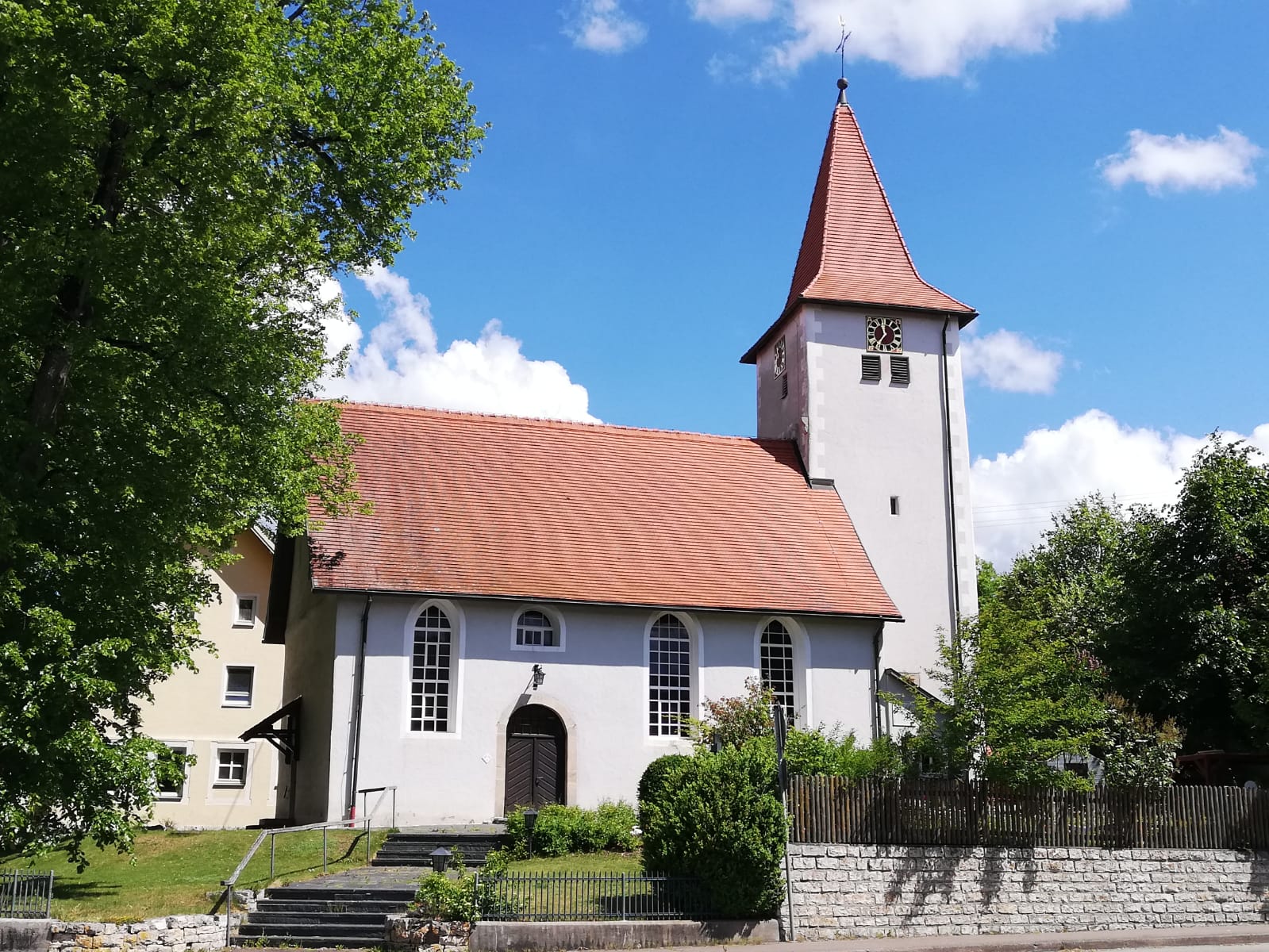 St. Georgskirche - Evangelische Kirchengemeinde Donnstetten-Westerheim, Westerheimer Straße 3 in Donnstetten