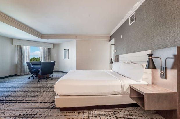 Images DoubleTree by Hilton South Charlotte Tyvola