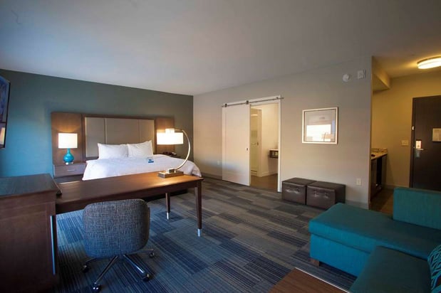 Images Hampton Inn & Suites Downtown St. Paul