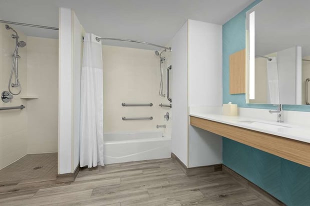 Images Hilton Garden Inn Greensboro