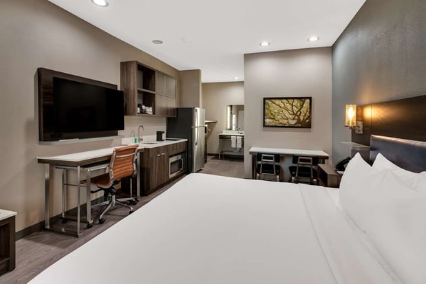 Images Best Western La Place Inn