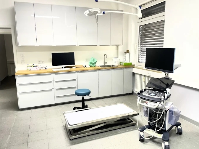 Fachtierarztpraxis Hilden M. Drigojias - GALLERY