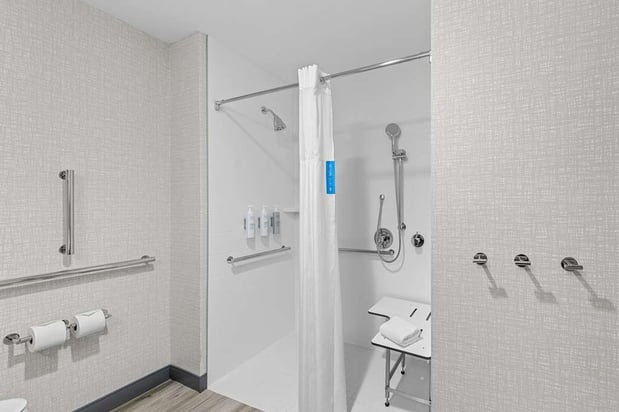 Images Hampton Inn & Suites Farmers Branch Dallas