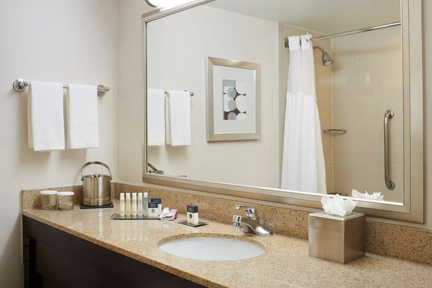 Images DoubleTree by Hilton Hotel Detroit - Dearborn