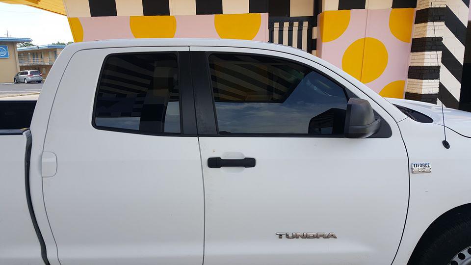 D's Custom Window Tinting Photo