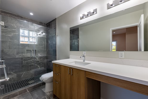 Images Allianz Capital Group, Michele Steggell, Realtor