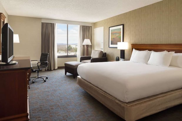 Images DoubleTree by Hilton Somerset Hotel and Conference Center