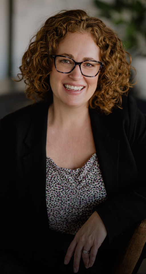 Sarah Cuzzetto headshot.