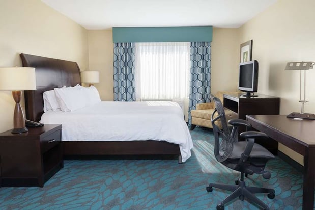 Images Hilton Garden Inn Fargo