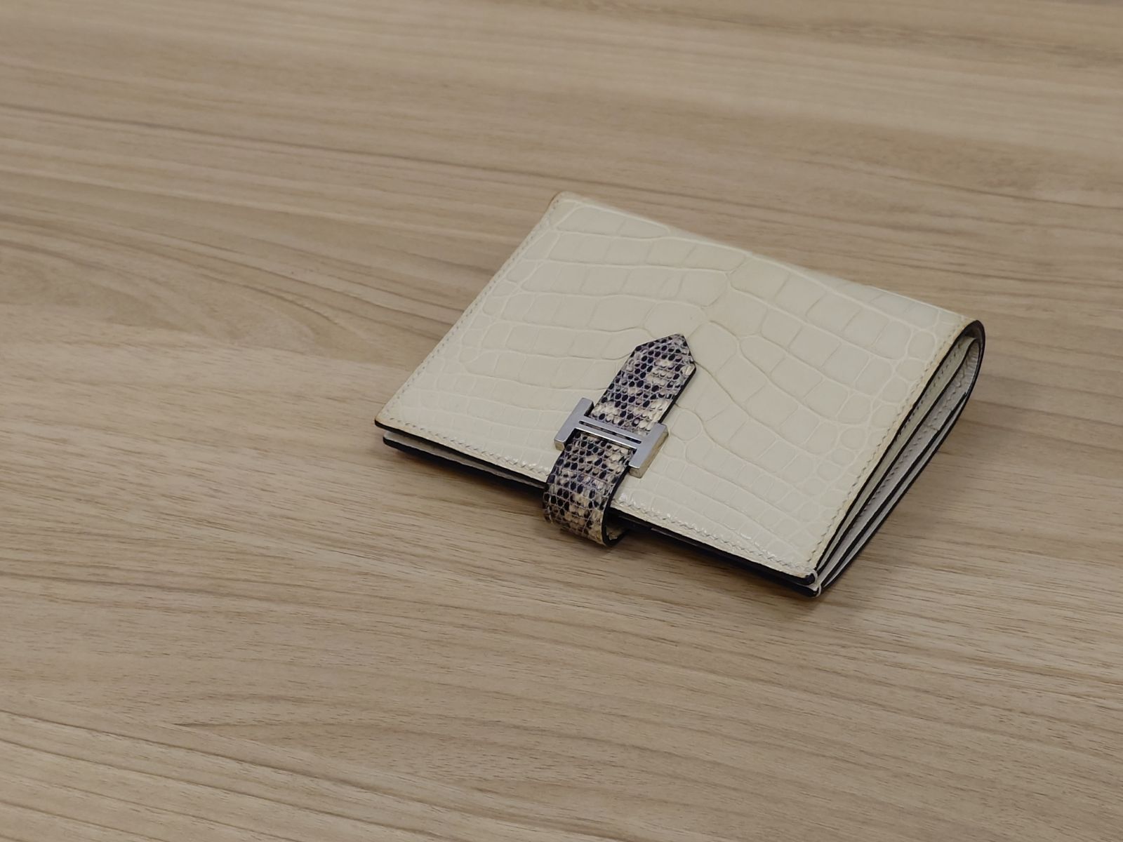 Images KOMEHYO（コメ兵）買取センター渋谷