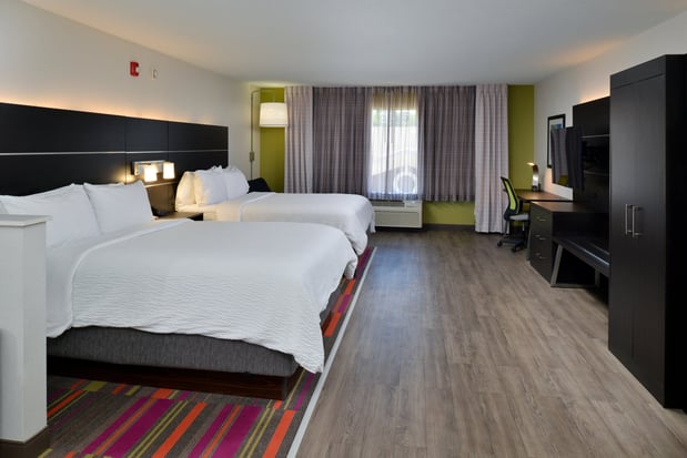 Images Holiday Inn Express & Suites Carthage by IHG