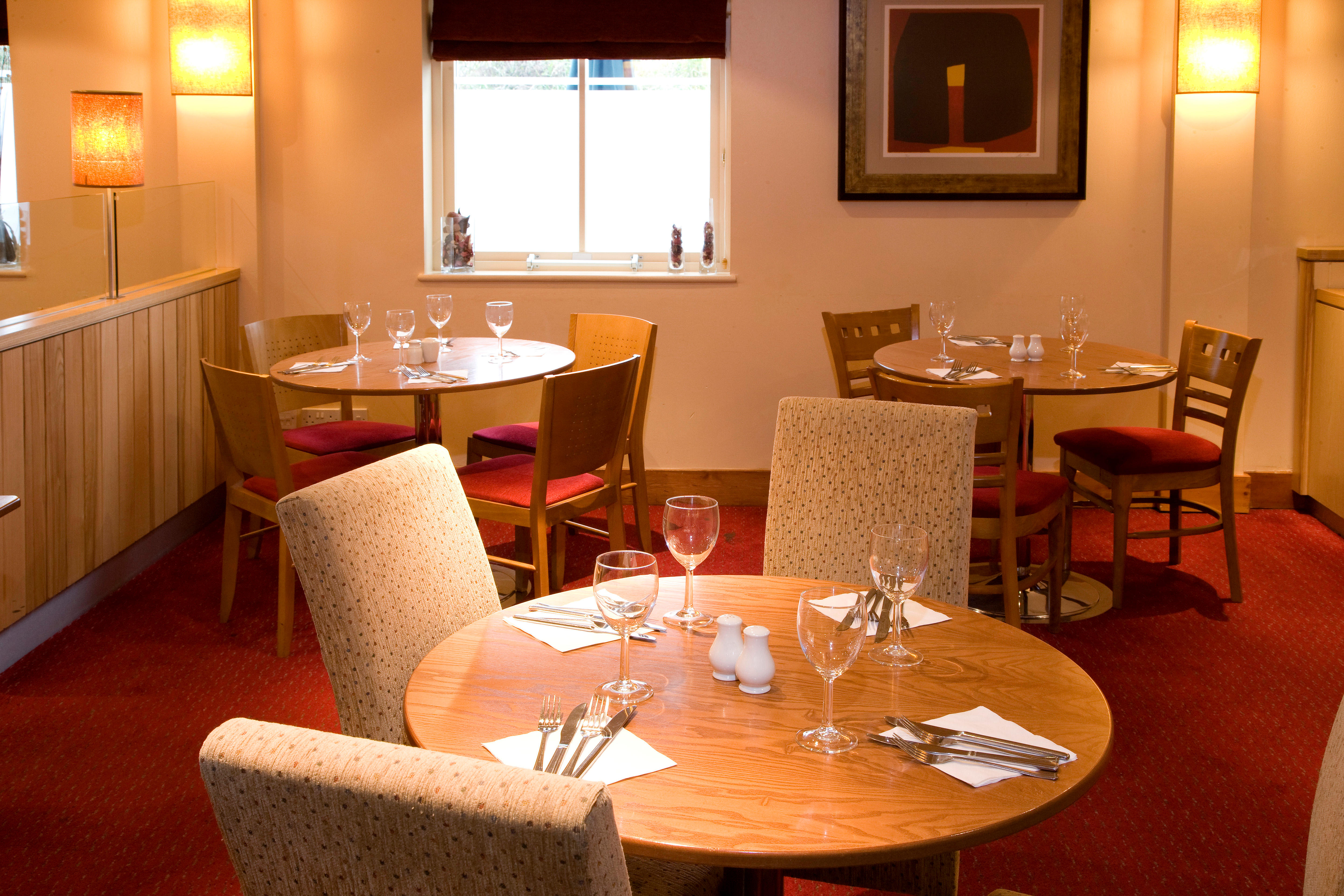 Thyme restaurant Premier Inn London Heathrow Airport (M4/J4) hotel Heathrow 08715 278510