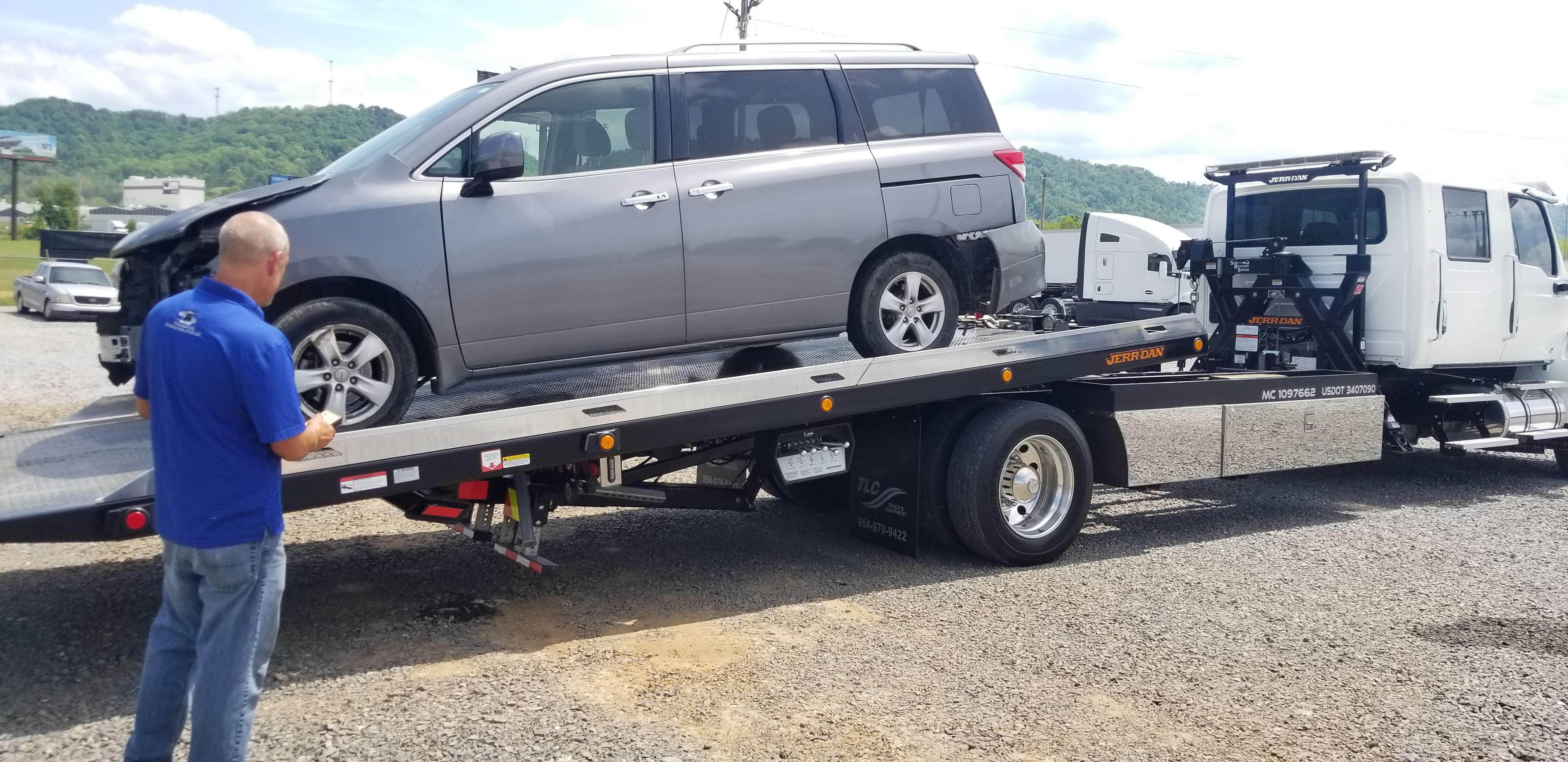 Contact us for Towing Services!