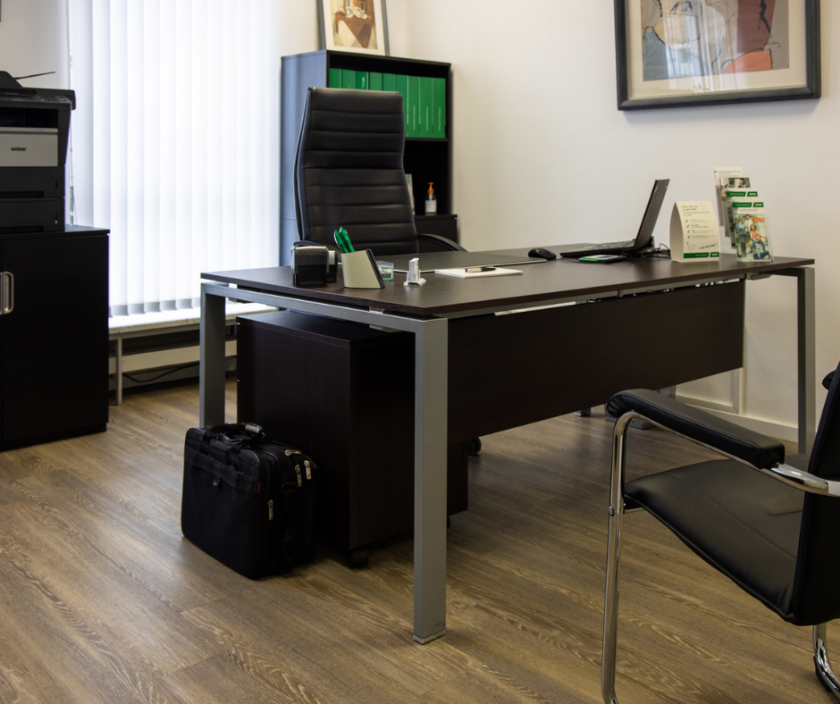 Hirsch Versicherung, Kirchstraße 134-136 in Mülheim An Der Ruhr